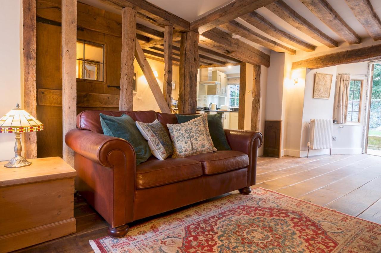 Miller Cottage A Luxury 1550'S Cottage In The Historic Centre Of Saffron Walden Eksteriør bilde