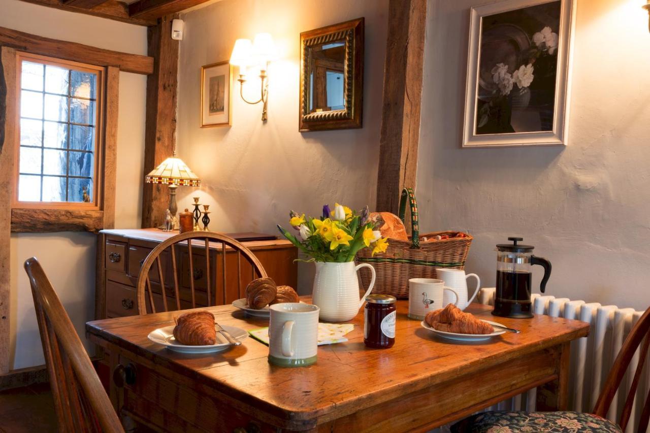 Miller Cottage A Luxury 1550'S Cottage In The Historic Centre Of Saffron Walden Eksteriør bilde