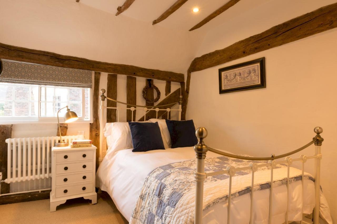 Miller Cottage A Luxury 1550'S Cottage In The Historic Centre Of Saffron Walden Eksteriør bilde