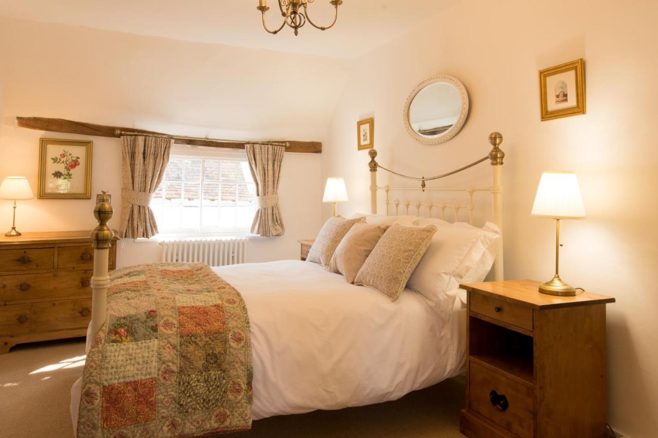 Miller Cottage A Luxury 1550'S Cottage In The Historic Centre Of Saffron Walden Eksteriør bilde